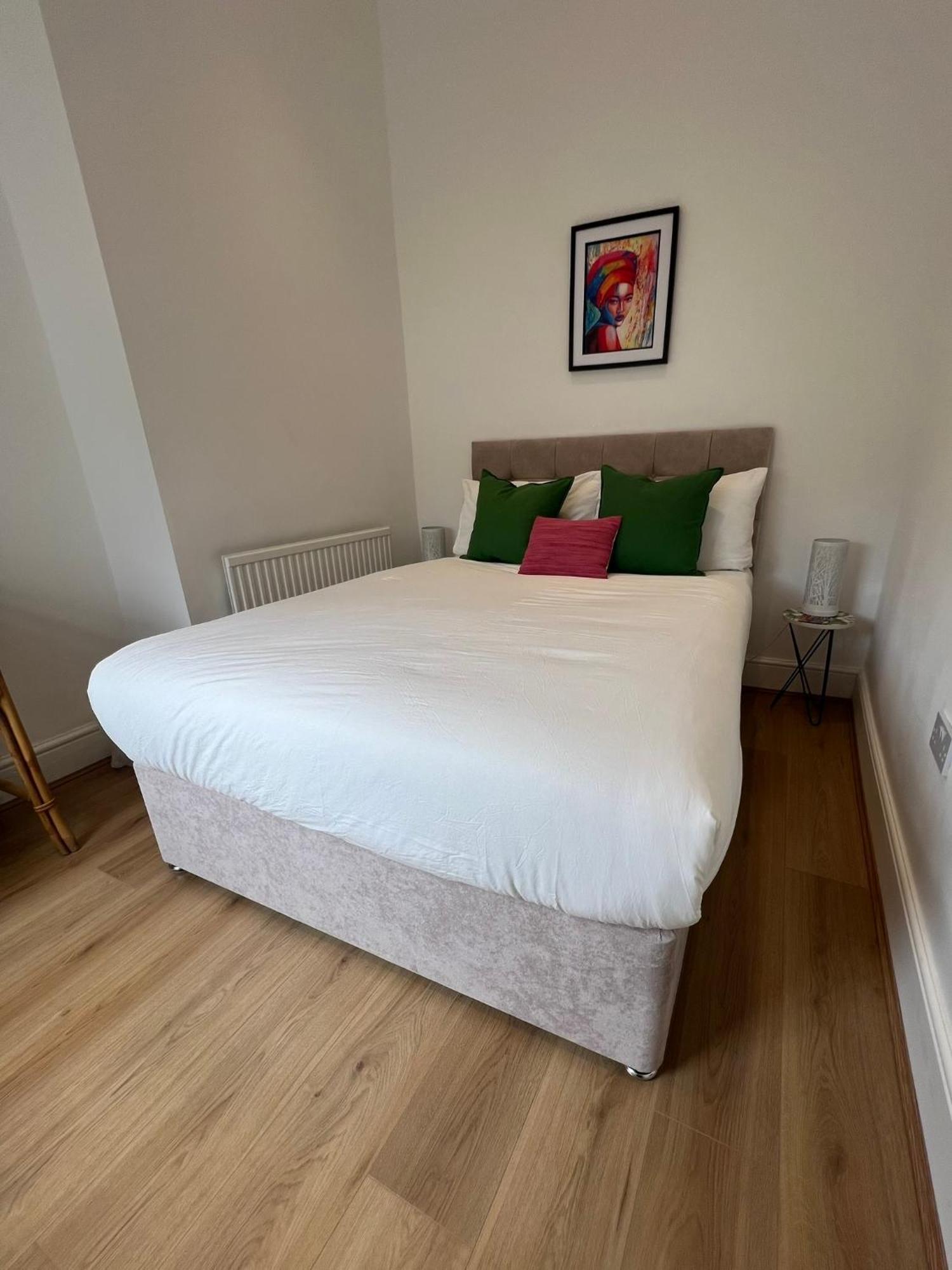 2025 Award Winner Liverpool Cherry House - 4 Bedrooms Bagian luar foto